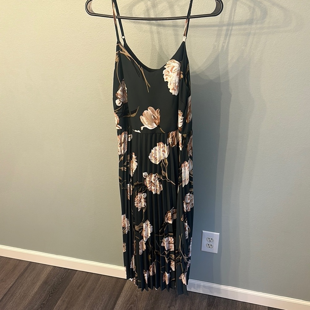 Green Floral Tiered Wrap Midi Dress for Wedding Guest